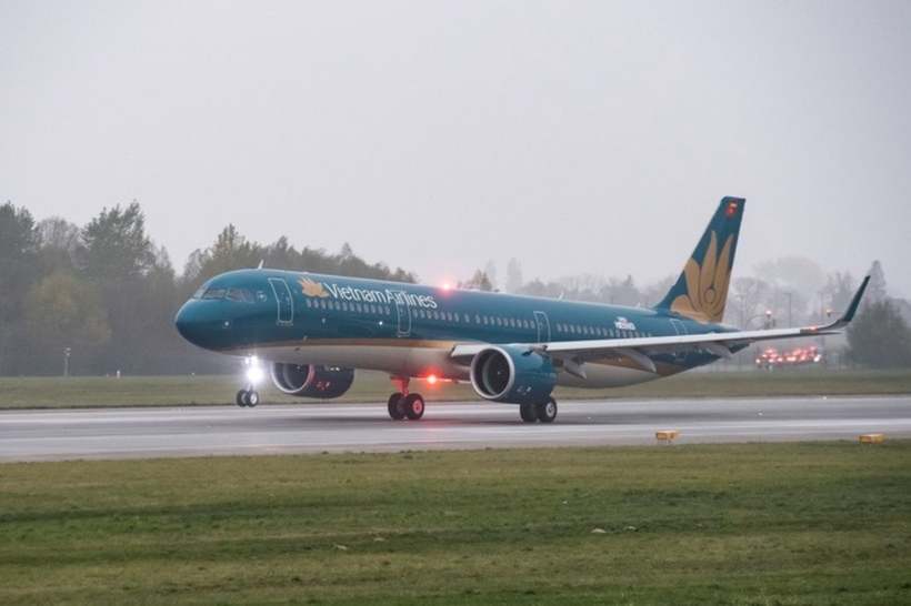 Nhiều chuyến bay, trong đó có một số chuyến của Vietnam Airlines bị hủy, do ảnh hưởng của bão số 5. Ảnh minh họa: Người Lao Động