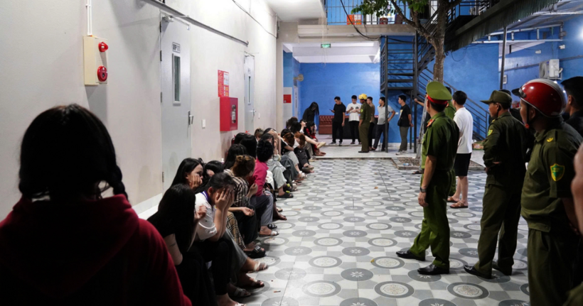 Có 38 nhân viên nữ ăn ở, sinh hoạt và phục vụ tại cơ sở.