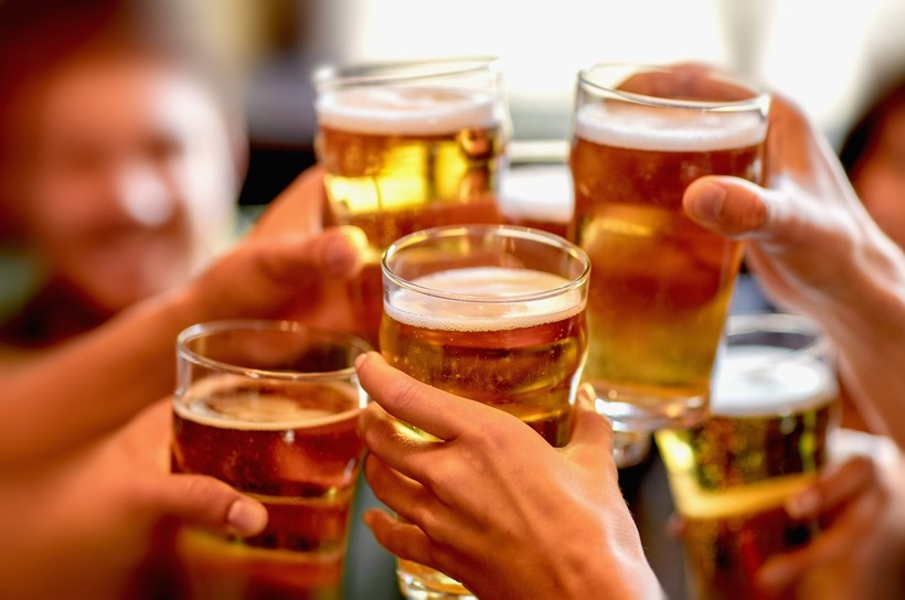 Tác hại cơ thể khi uống rượu bia.