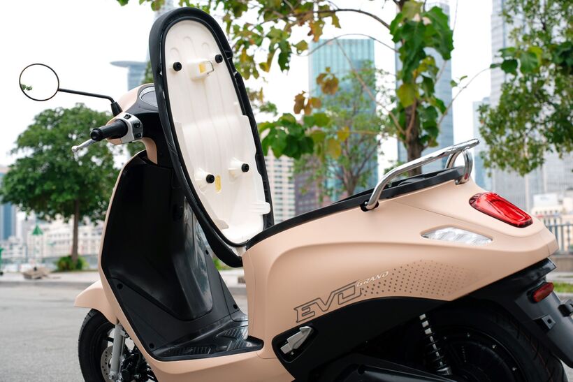 VinFast Evo Grand - Chiếc xe khiến sinh viên, dân văn phòng và shipper cùng gật gù “đáng tiền” - 2