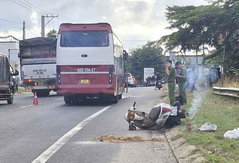 Lực lượng cảnh sát giao thông và các cơ quan chức năng đã có mặt điều tiết, phân luồng đảm bảo an toàn giao thông. Ảnh: Báo Lao động.