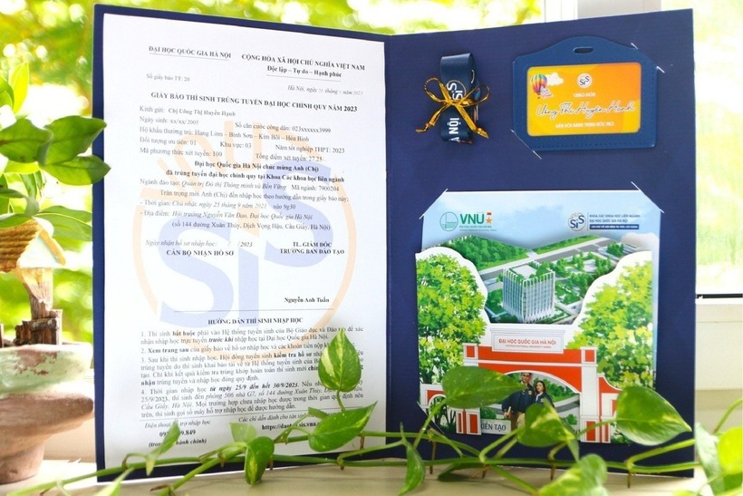 Năm 2023, bộ giấy báo trúng tuyển của trường lại có chủ đề Hành trình kiến tạo ước mơ