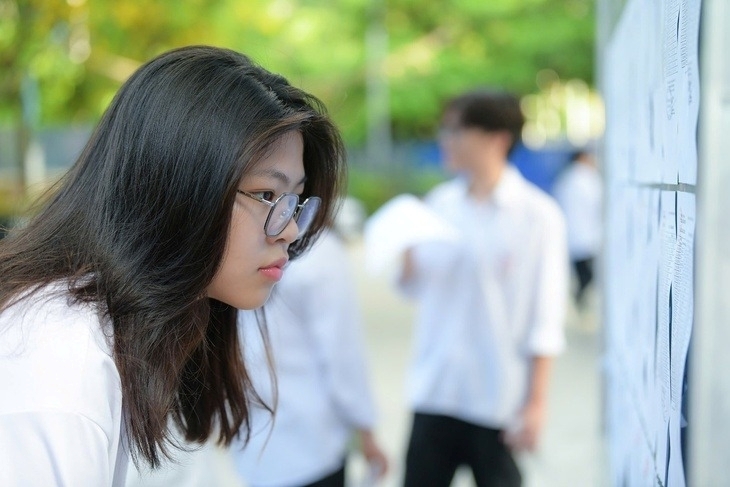 Đại diện Vụ Giáo dục Đại học (Bộ GD&ĐT) khẳng định hệ thống và thuật toán của Bộ hoạt động ổn định. Ảnhh: Tuổi trẻ