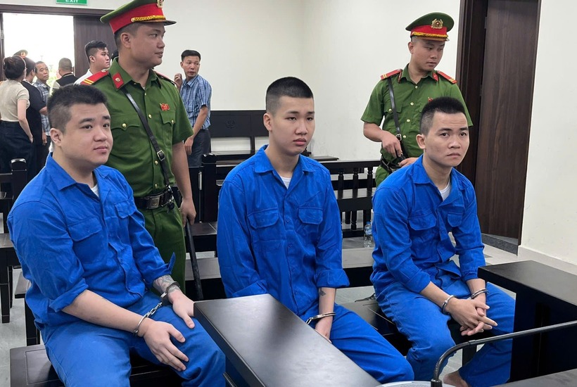 Các bị cáo tại tòa. (Ảnh: VietnamNet)