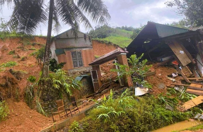 Cảnh tượng tan hoang sau khi lũ quét kinh hoàng bất ngờ đổ về ở Thanh Hóa - 3