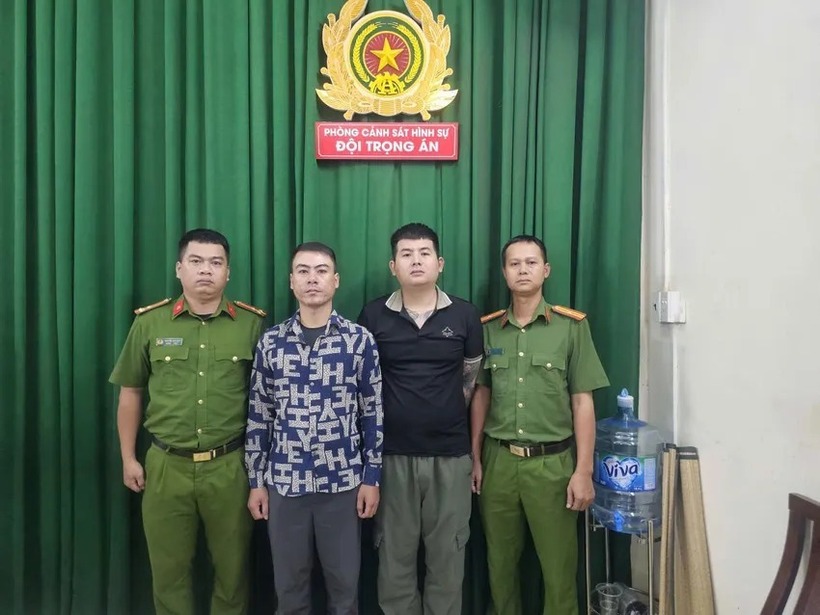 Hoàng Ngọc Sơn và Cao Thanh Lập. Ảnh: PLO.