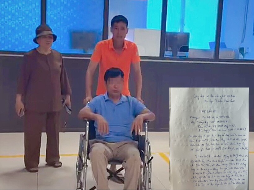 Đại uý Lợi đã hỗ trợ ông Q. cấp cứu, thăm khám tại bệnh viện.