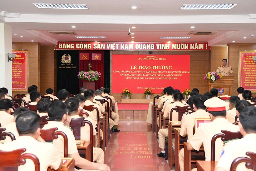 Toàn cảnh buổi lễ.