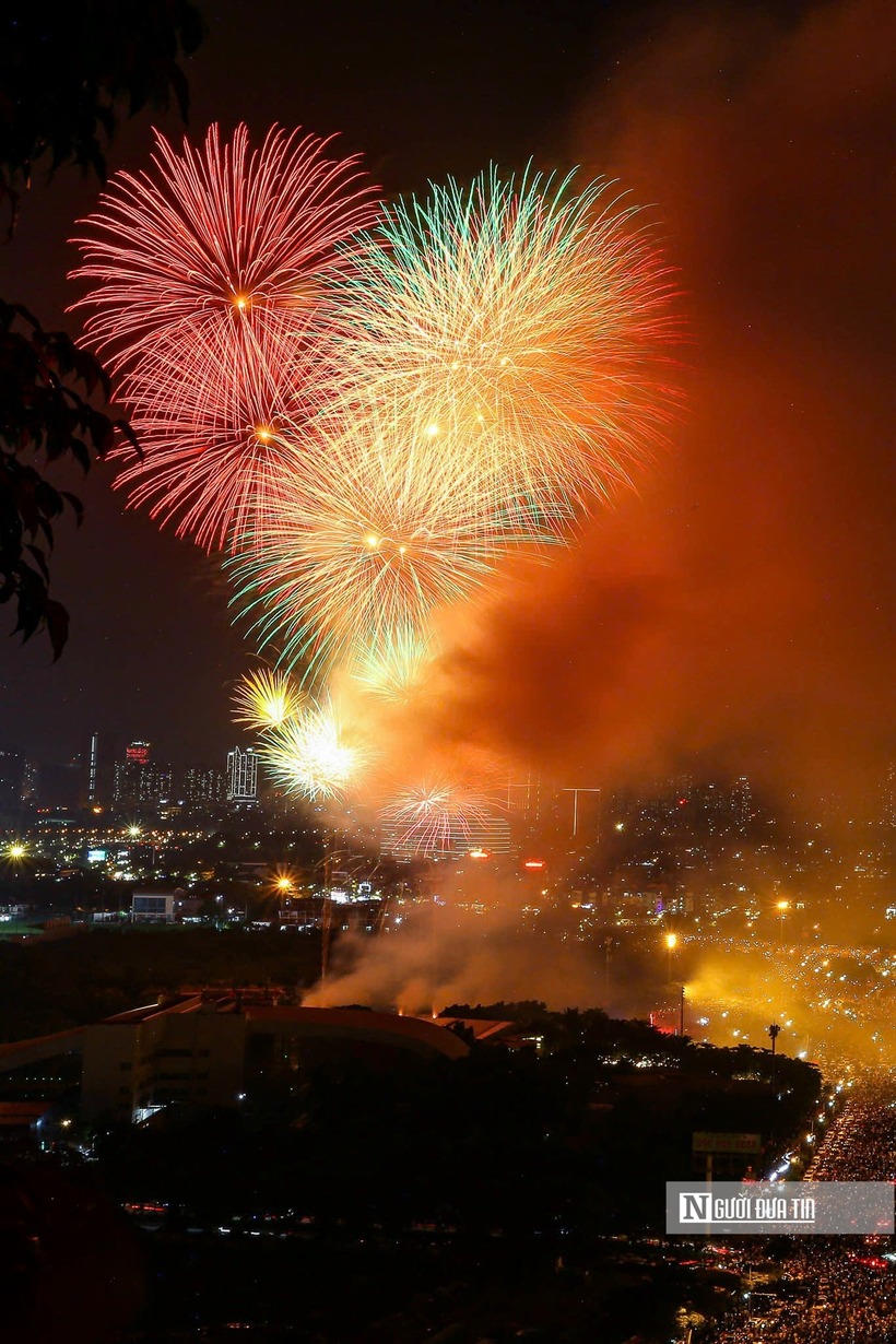Mãn nhãn màn pháo hoa rực rỡ chào mừng 80 năm Quốc khánh - 14