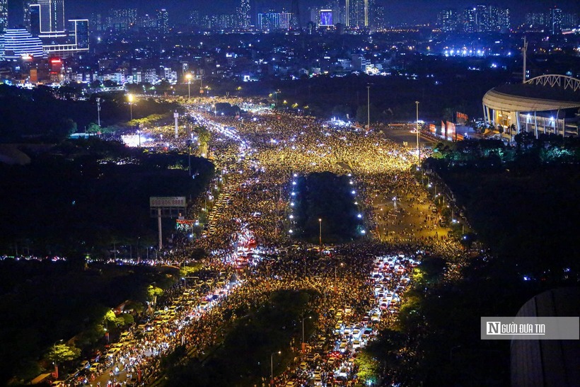 Mãn nhãn màn pháo hoa rực rỡ chào mừng 80 năm Quốc khánh - 18