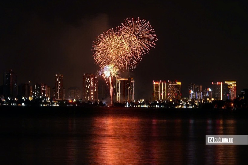 Mãn nhãn màn pháo hoa rực rỡ chào mừng 80 năm Quốc khánh - 5