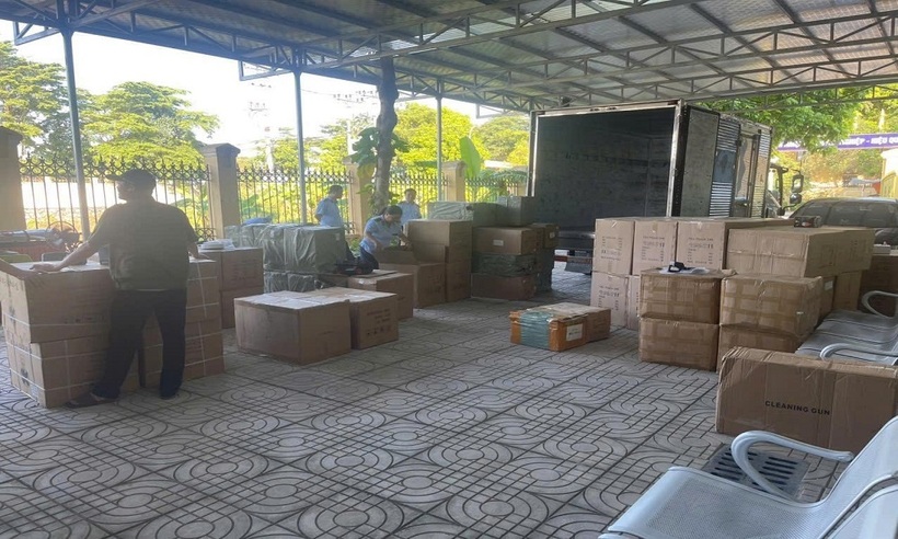 Tại thời điểm kiểm tra, lái xe không xuất trình được giấy tờ chứng minh nguồn gốc, xuất xứ số hàng hóa.