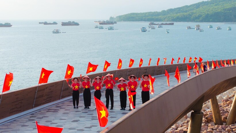 Du khách Việt và quốc tế vui Tết Độc lập 2/9 tại Sun Paradise Land ba miền - 9