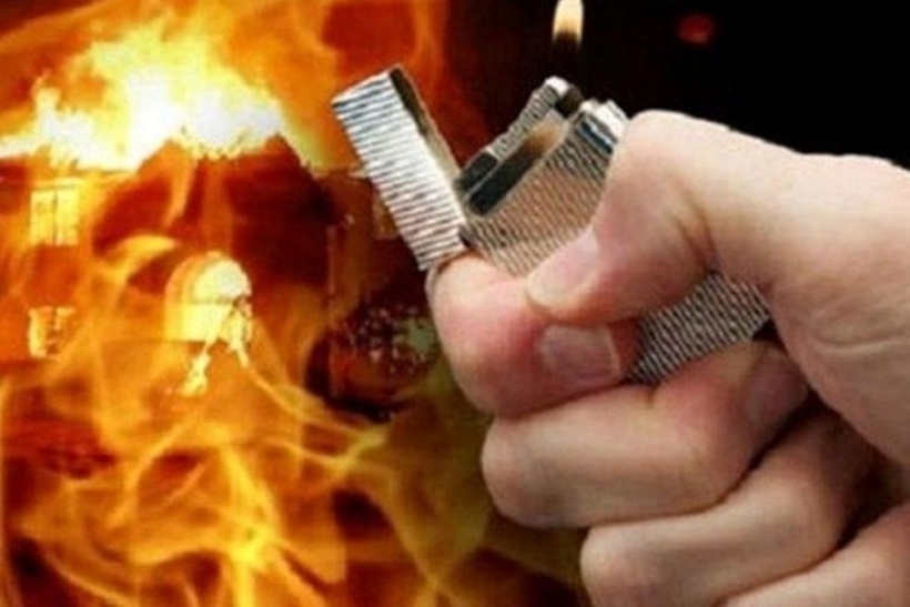 Cụ ông 90 tuổi nổi giận, đốt nhà bạn gái cũ sau khi bị từ chối gặp mặt. Ảnh minh họa.