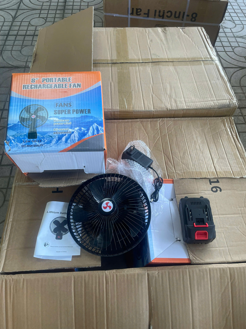 Số tang vật bị thu giữ. Ảnh: QLTT số 18