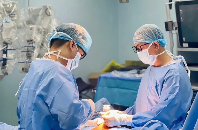 Cơ quan giám sát đề nghị tăng cường thu hút, luân chuyển cán bộ khoa học kỹ thuật, nhà giáo, bác sĩ, trí thức trẻ làm việc ở cơ sở, các vùng khó khăn. Ảnh: Pháp luật TP.HCM