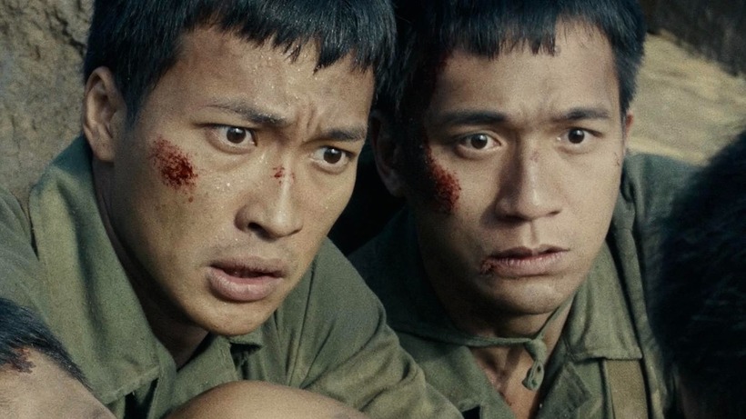 Mưa đỏ thực hiện dựa trên kịch bản của nhà văn Chu Lai, lấy cảm hứng và hư cấu từ sự kiện 81 ngày đêm chiến đấu anh dũng, kiên cường bảo vệ thành cổ Quảng Trị năm 1972.