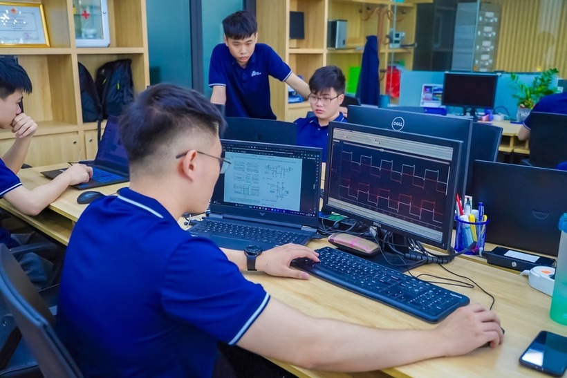 Trường ĐH Công nghiệp Hà Nội vừa thông báo tuyển sinh chương trình đào tạo Vi mạch bán dẫn trình độ đại học chính quy năm 2025. Ảnh minh họa