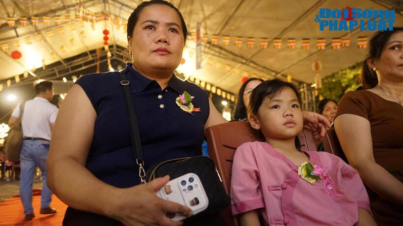 Trong ký ức của cô bé, bố luôn có một vị trí đặc biệt quan trọng