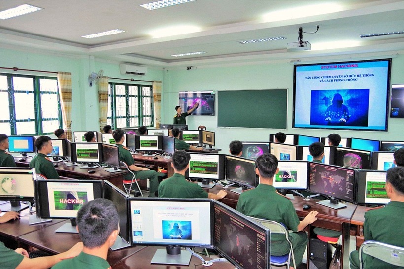 Hạn chót xét tuyển vào Trường Đại học Thông tin liên lạc là ngày 15/9. Ảnh minh họa.