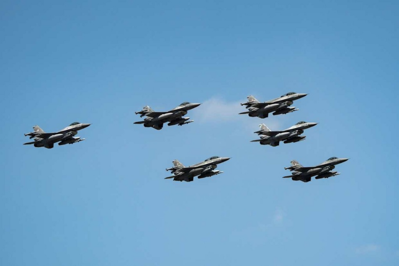 Tiêm kích của Ba Lan (Ảnh: Bloomberg).