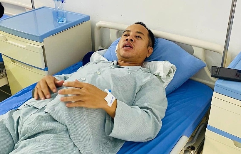 Anh Nguyễn Đức Vĩnh tại bệnh viện. Ảnh: Dân Việt