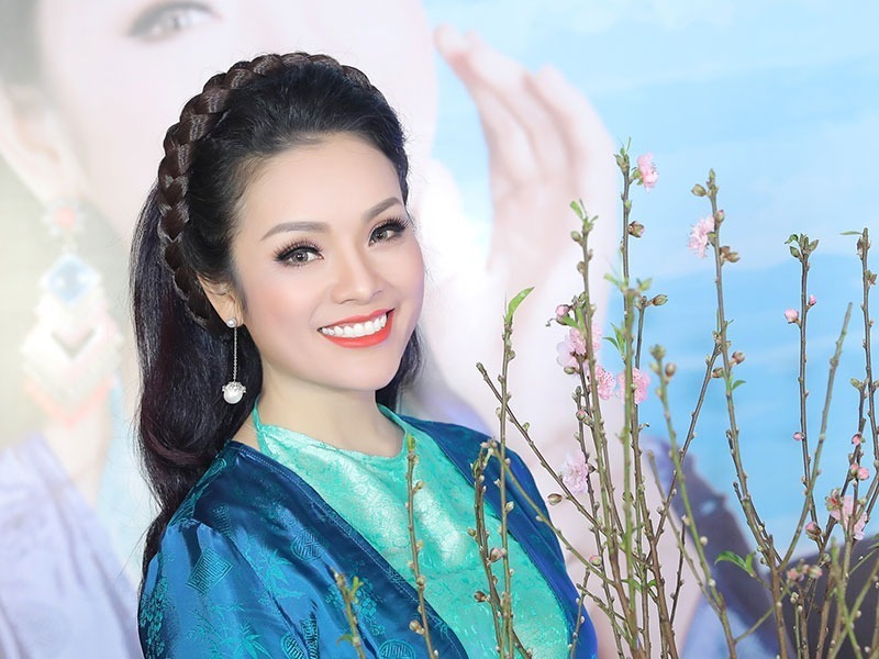 Nữ ca sĩ duy nhất được xét công nhận chức danh PGS 2025, là gương mặt quen thuộc, thể hiện ca khúc Tình ta biển bạc đồng xanh - 2