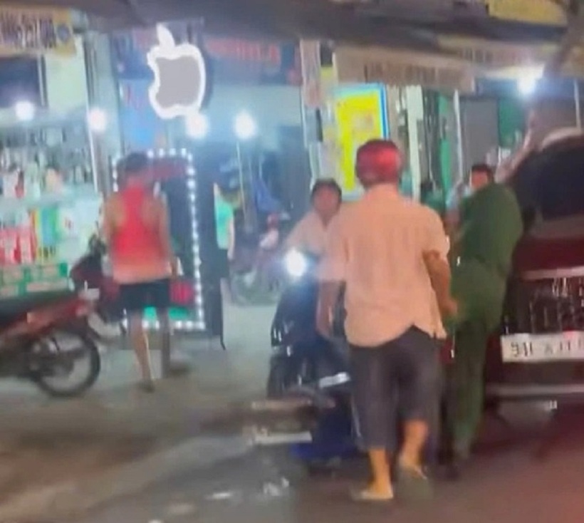 Hình ảnh ghi lại sự việc. Nguồn: Thanh Niên