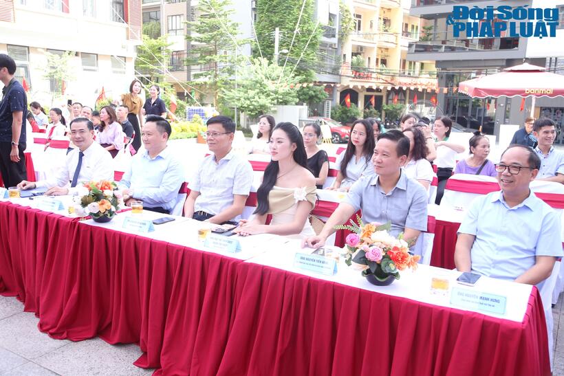 Lễ Phát động có sự tham dự của đại diện lãnh đạo các cơ quan thông tấn, báo chí, truyền hình.