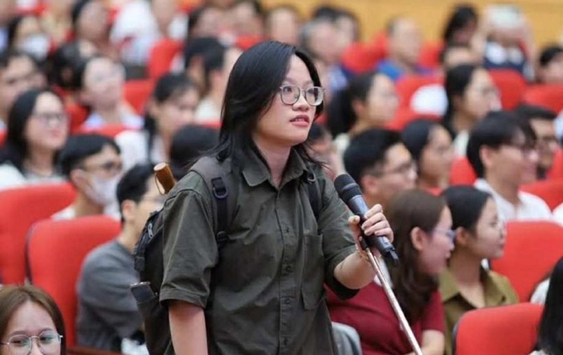 Màn hô tên chọn chuyên ngành bác sĩ nội trú của Trường Đại học Y Hà Nội đang thu hút sự chú ý mạnh mẽ trên mạng xã hội.