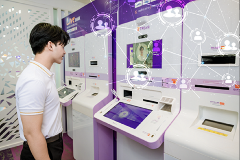 Phát triển mạnh kênh số - nơi ngân hàng không bị giới hạn việc phục vụ khách hàng theo không gian và thời gian.
