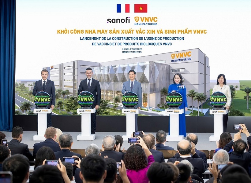 Lễ khởi công Nhà máy Vắc xin và Sinh phẩm VNVC có sự chứng kiến và bấm nút của Tổng thống Pháp Emmanuel Macron trong chuyến thăm và làm việc tại Việt Nam. Ảnh: Hải Nam