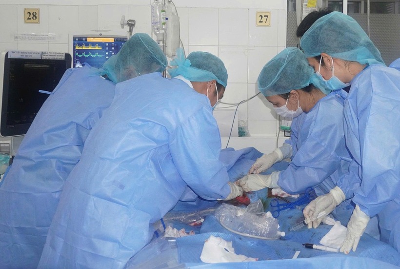 Kỹ thuật hồi sức cấp cứu bằng ECMO đã được áp dụng thường quy tại Bệnh viện Đa khoa Trung ương Cần Thơ. Ảnh: Sức khoẻ & Đời sống.
