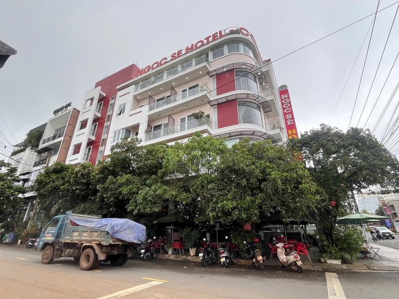 Các đối tượng khai nhận khách sạn Ngọc Sê đã hoạt động mại dâm từ khoảng tháng 3/2025. (Ảnh: Báo Gia Lai)