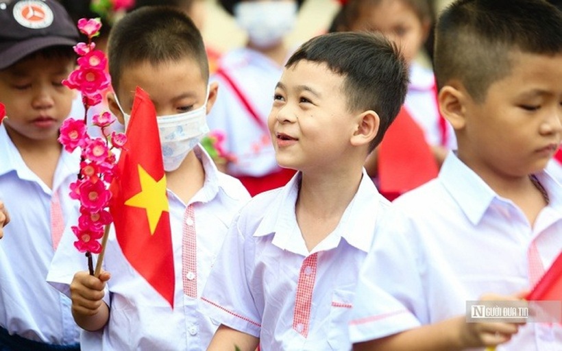 Năm học mới 2025-2026, học sinh trường tư sẽ được hỗ trợ học phí, cao nhất là 650.000 đồng/tháng. Ảnh minh họa: Hữu Thắng