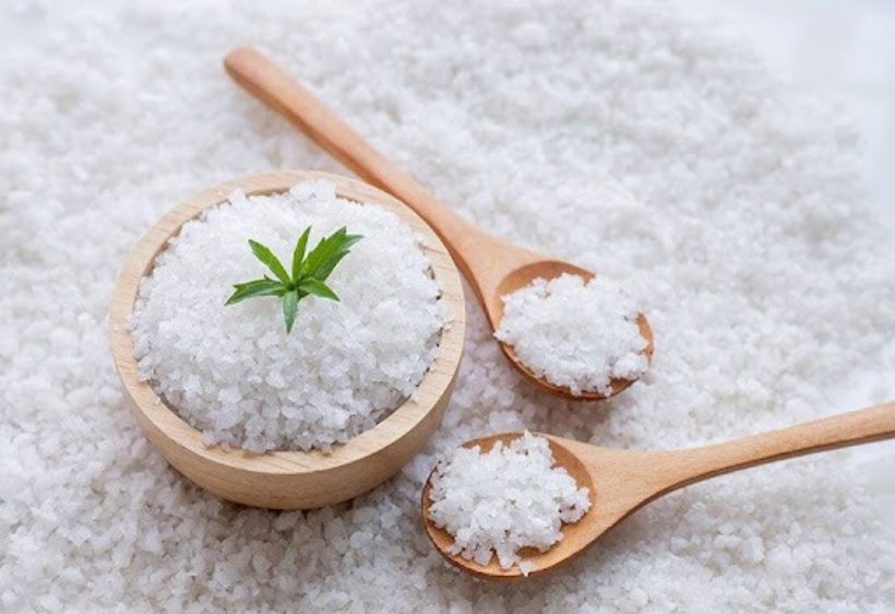 Muối là thủ phạm hàng đầu gây tăng huyết áp và một số bệnh tim mạch. Ảnh minh họa.