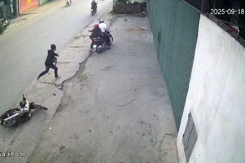 Vụ việc được camera nhà dân ghi lại. Ảnh: Vietnamnet