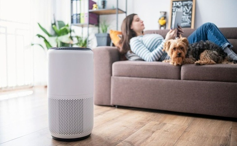 Máy lọc không khí - vật dụng nên đặt trong phòng điều hòa.