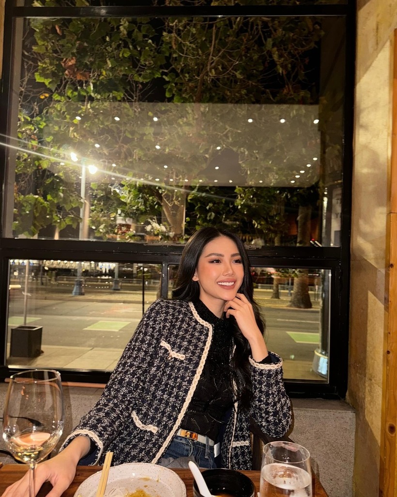 Nhan sắc ngày càng thăng hạng của Hoa hậu Bùi Quỳnh Hoa  - 3