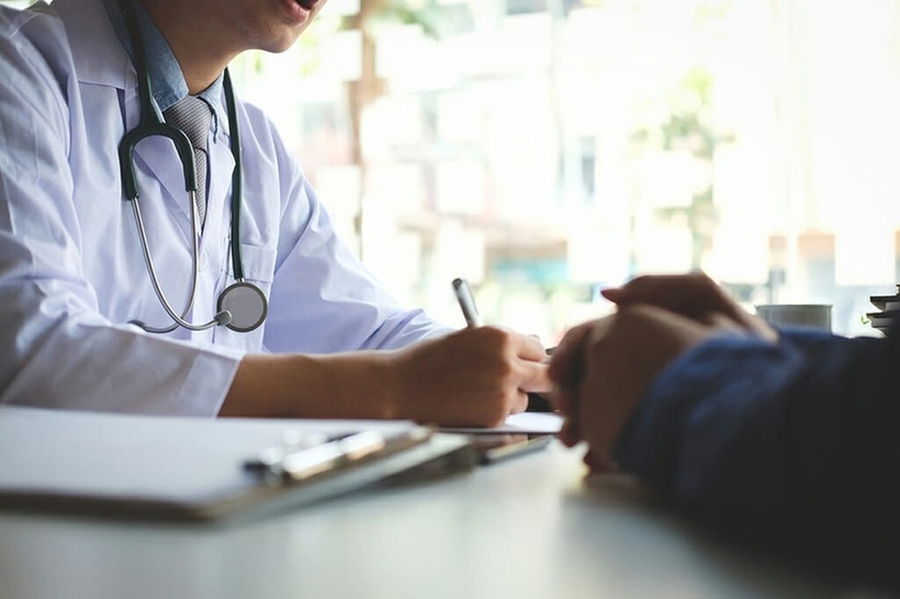 Bác sĩ khuyến cáo đấng mày râu không được chủ quan với mọi chấn thương vùng hạ bộ. Ảnh minh họa