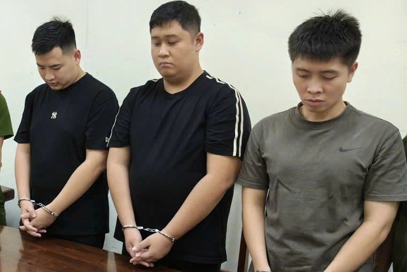 Công an Đà Nẵng bắt giam 3 đối tượng lừa đảo. Ảnh: Dân trí