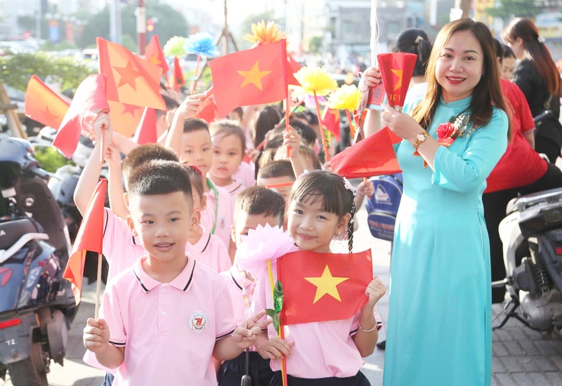 Thực hiện phương châm "thầy ra thầy, trò ra trò". Ảnh minh họa