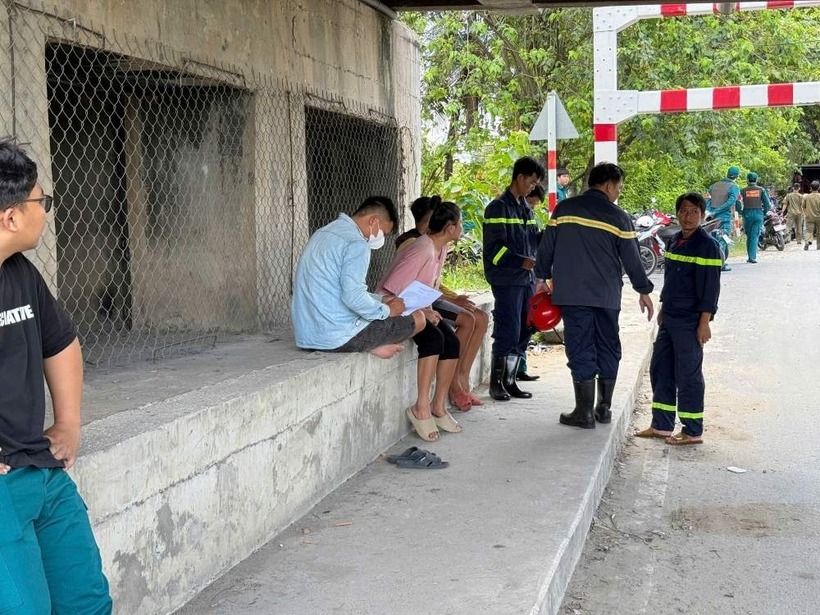 Lực lượng chức năng nỗ lực tìm kiếm nam thanh niên mất tích khi đi câu cá. (Ảnh: Lao động)