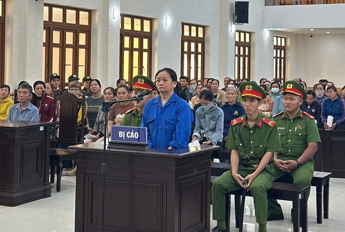 Chủ hụi Lê Thị Lại tại phiên xét xử. (Ảnh: Người lao động)