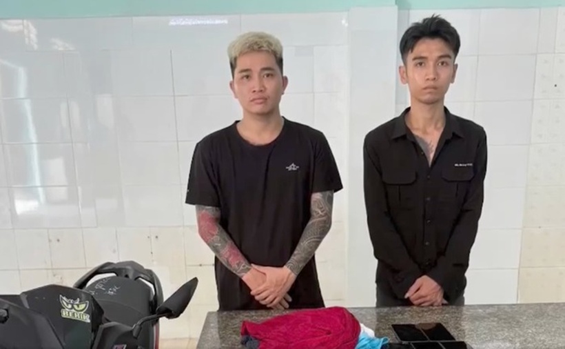 Công an TP.HCM đã khởi tố Lê Văn Nhâm (trái) và Lương Công Thuận. (Ảnh: Người lao động)