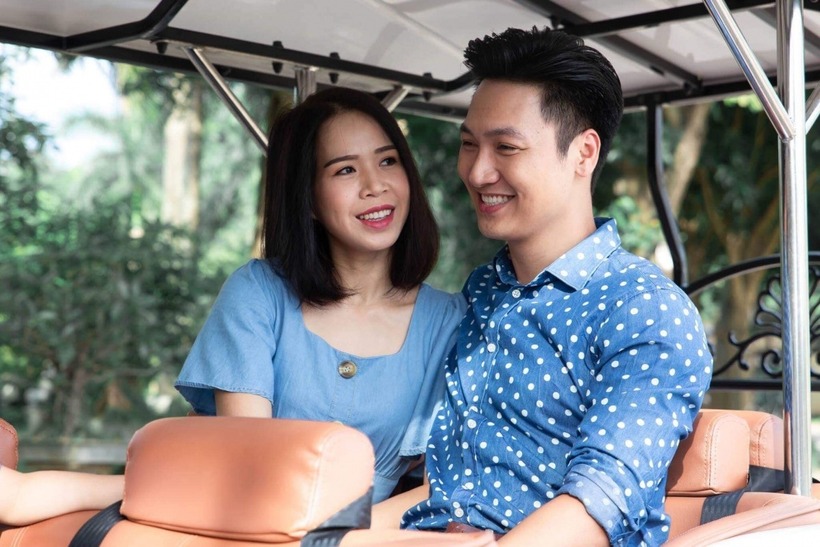 Clip Mạnh Trường thẳng tay đẩy vợ ngã xuống bể bơi  gây xôn xao - 1