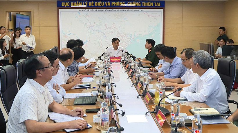 Quang cảnh cuộc họp