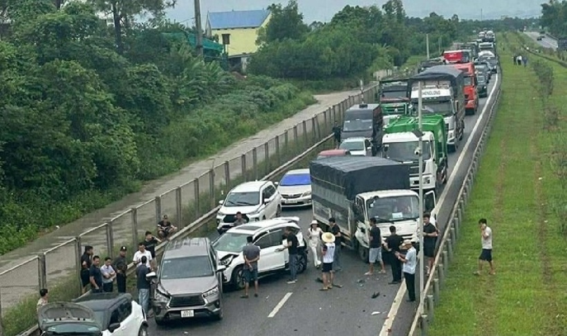 Hiện trường vụ tai nạn. Ảnh: Báo Lao động.