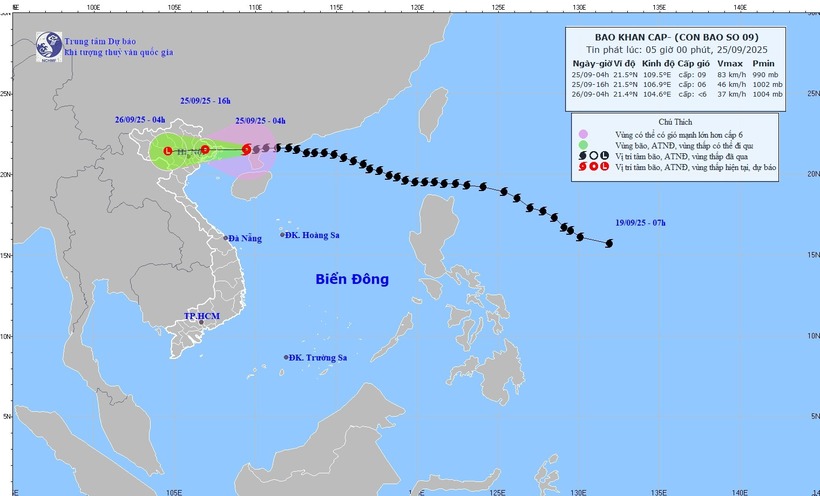 Bão số 9 Ragasa giảm xuống cấp 9, áp sát Quảng Ninh. Ảnh: NCHMF.