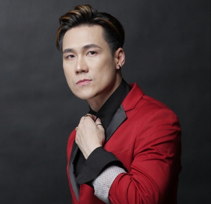 Ca sĩ Khánh Phương.